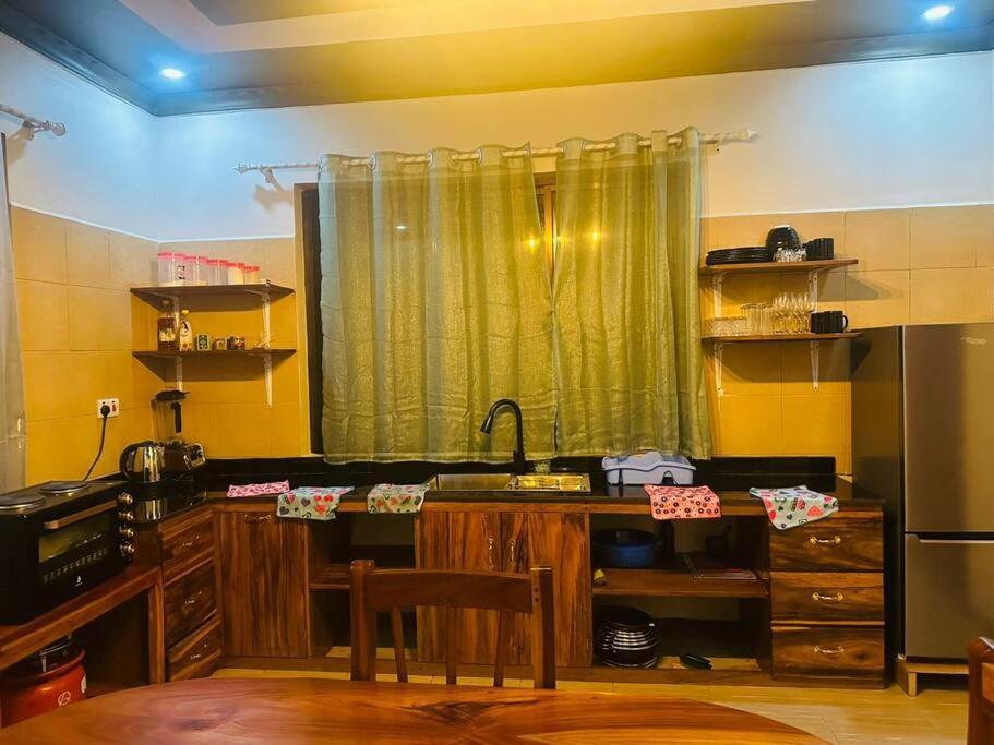 Shubbz Apartment
